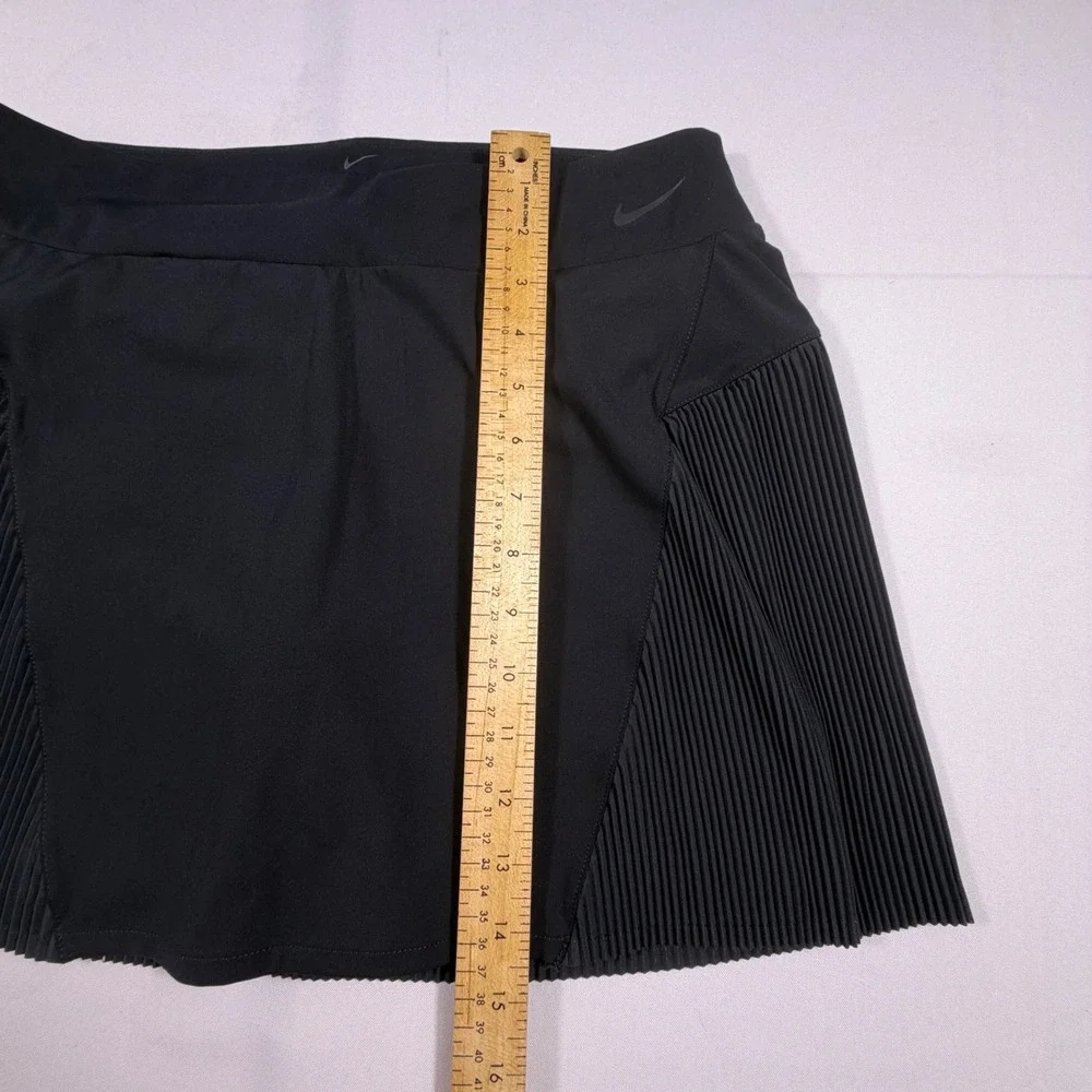 Nike Dri-FIT Black Pleated Tennis Skort Womens Medium Active Skirt with Shorts
